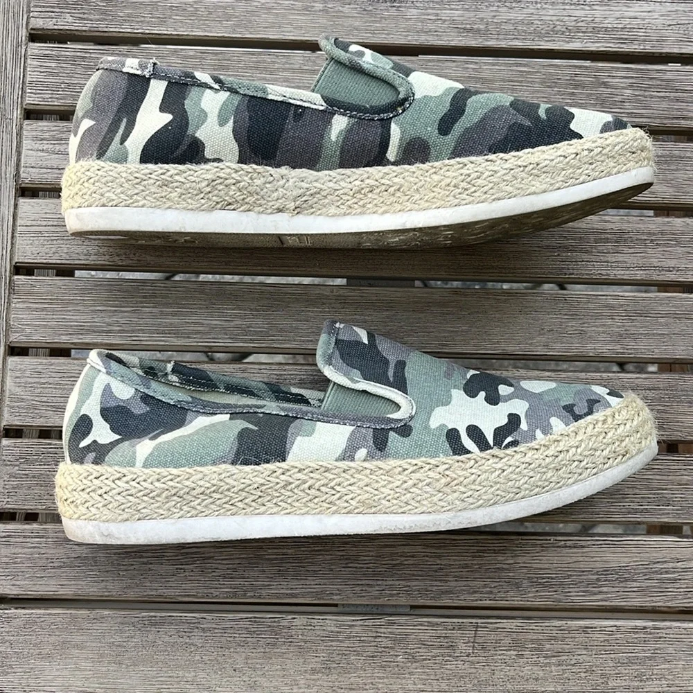 Esprit Nadine Camo Espadrille Slip On Flats Women's Size 8 Canvas Loafers